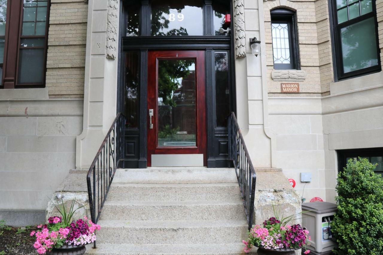 A Stylish Stay W/ A Queen Bed, Heated Floors.. #26 Brookline Exteriér fotografie