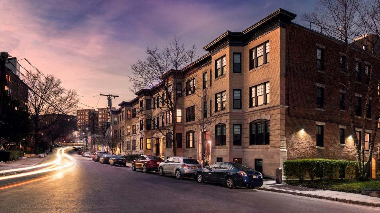 A Stylish Stay W/ A Queen Bed, Heated Floors.. #26 Brookline Exteriér fotografie